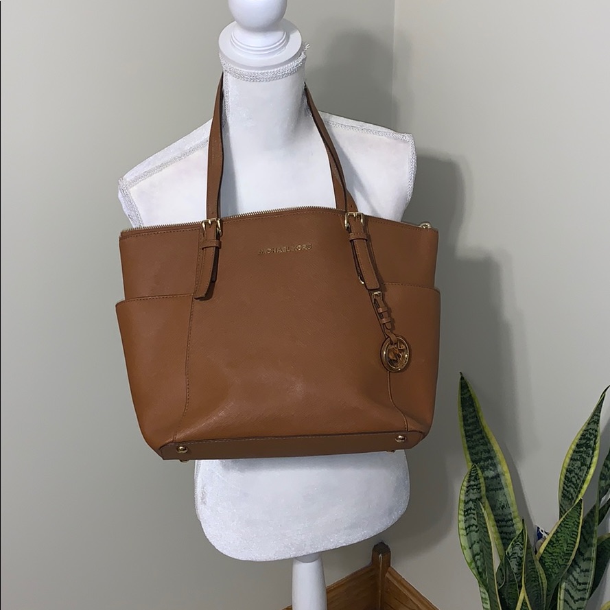 {Mk} Bag